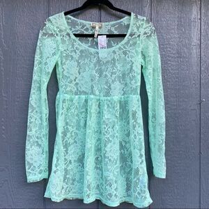 Kirra Pacsun Long Sleeve Pale Green Lace Top XS